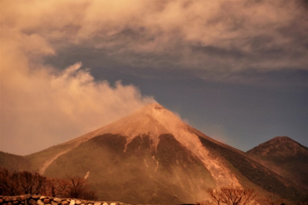 Volcán de Fuego simmering