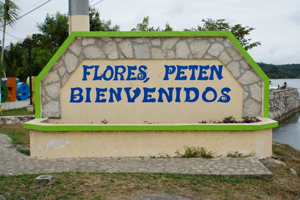 Peten welcome sign into Flores