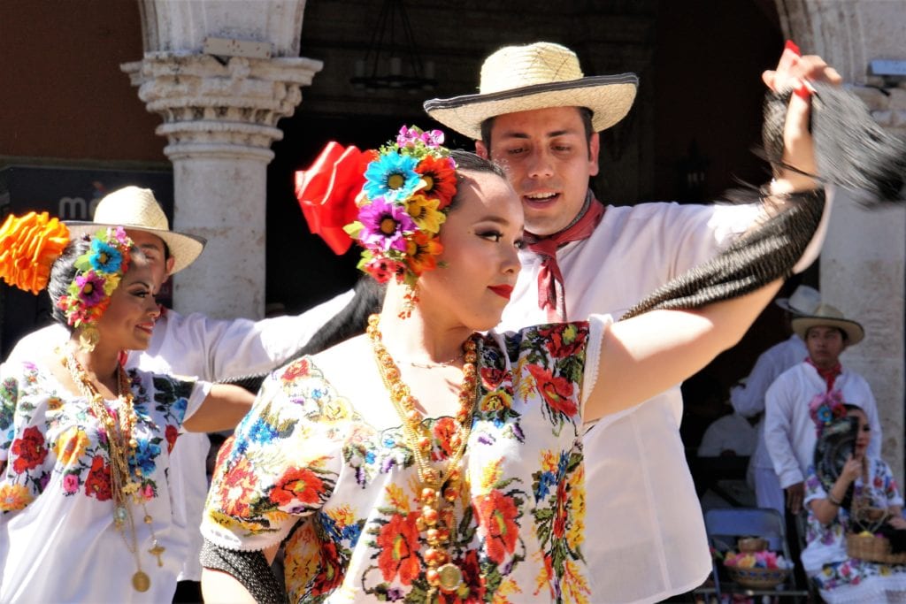 Merida historic center dancing