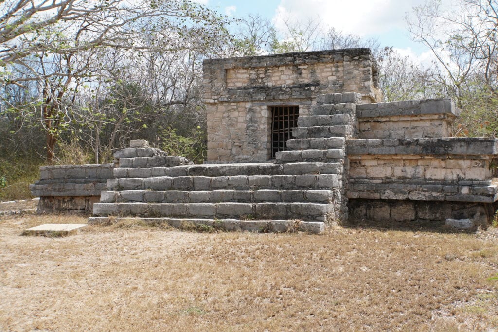 Dzibilchaltún Mayan ruin