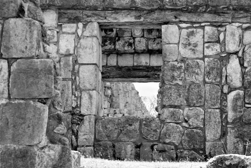 B&W viewed from outside of Quadrangle of the birds