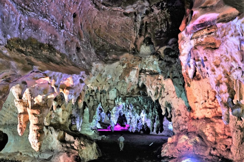 Grottoes Loltun Caves lite cavern