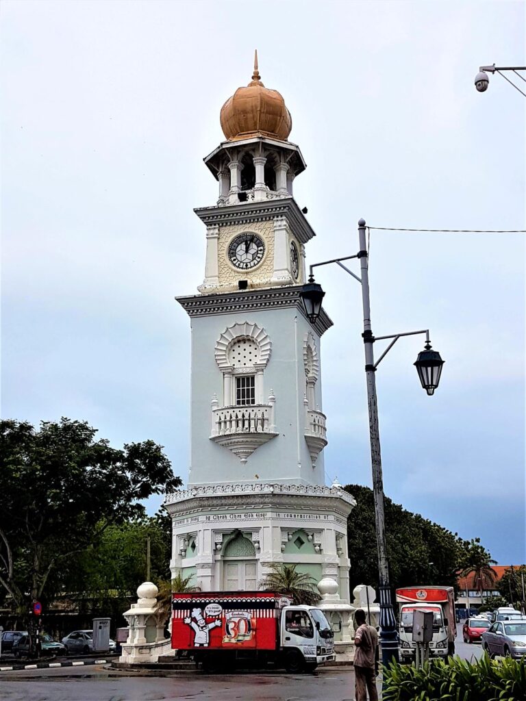 This image has an empty alt attribute; its file name is Queen-Victoria-Memorial-Clock-Tower-768x1024.jpg