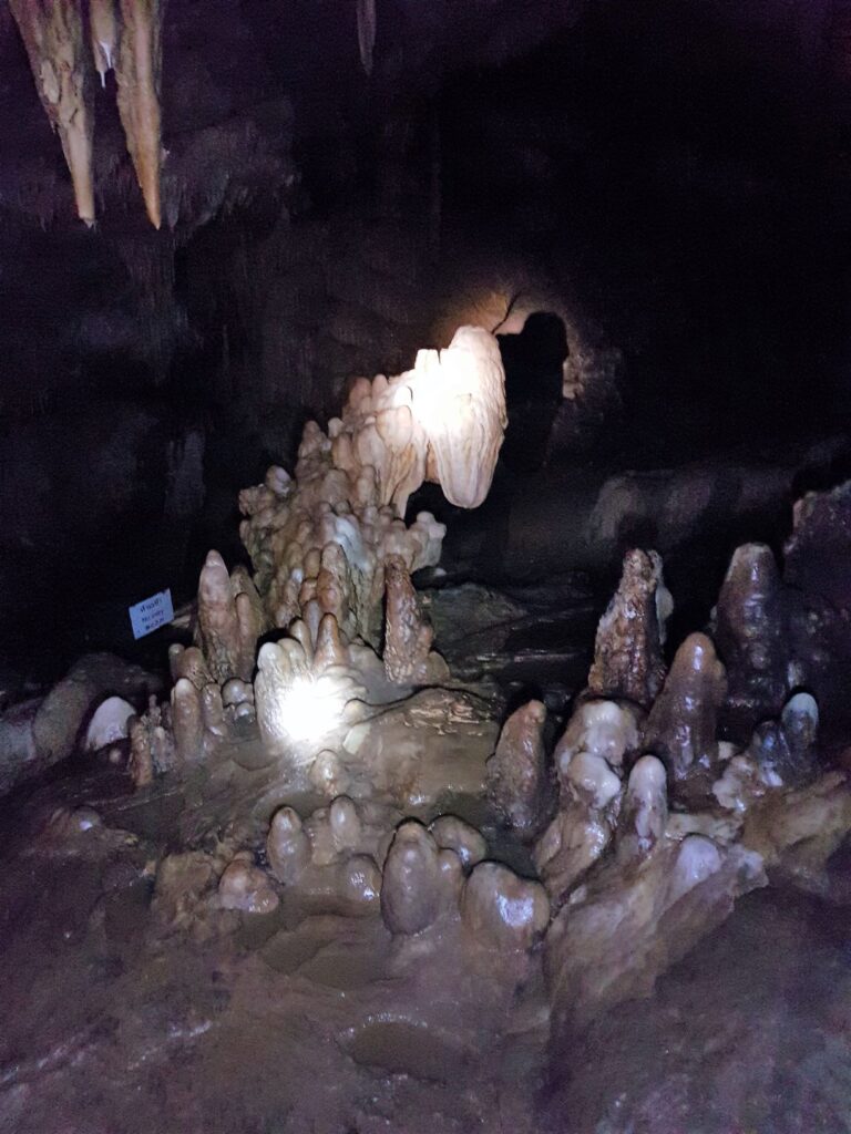 Khao Wang Thong Cave shape of a dinosaur