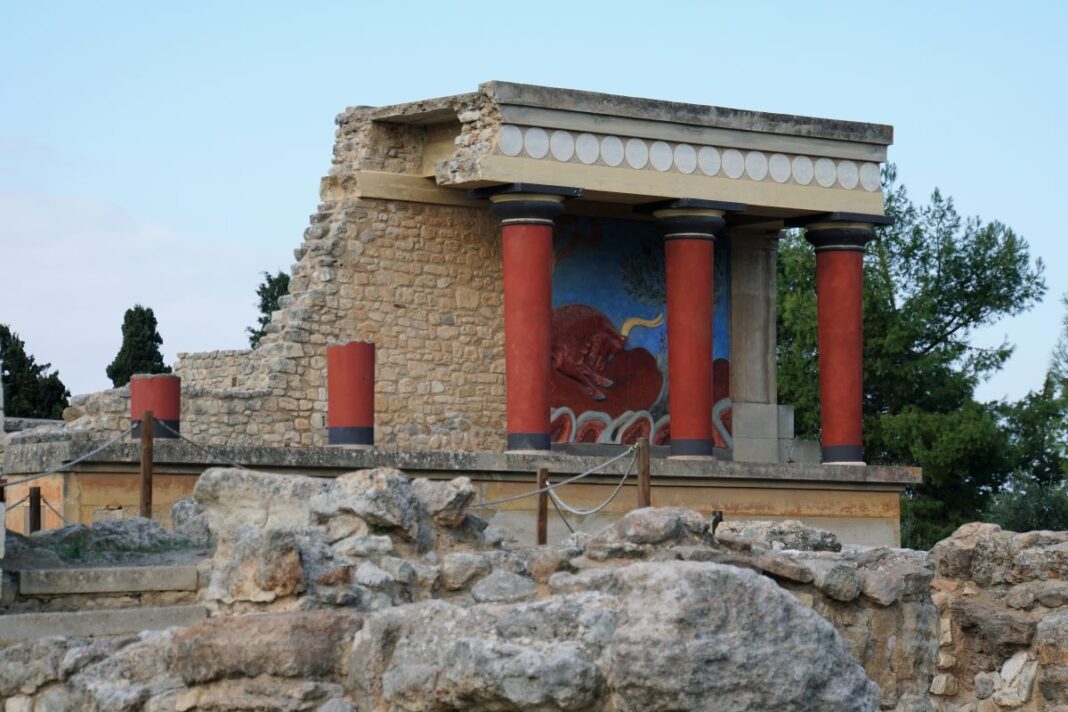 Knossos ruins with red columns