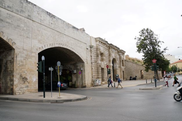 Venetian wall entrance