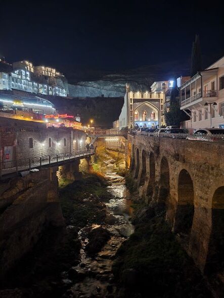 Night picture of the sulfur baths T