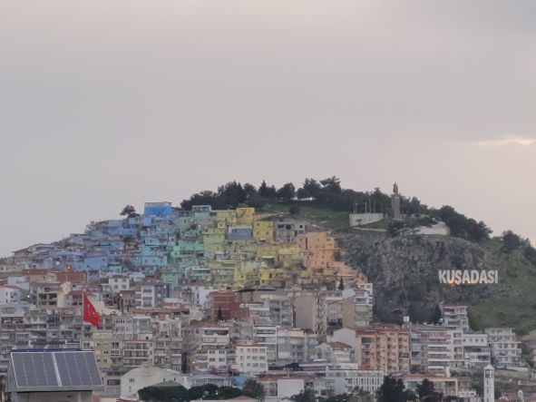 Gazibegendi Hill bronze statue of Atatürk