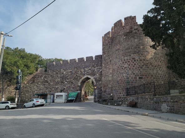 Kadifekale entrance