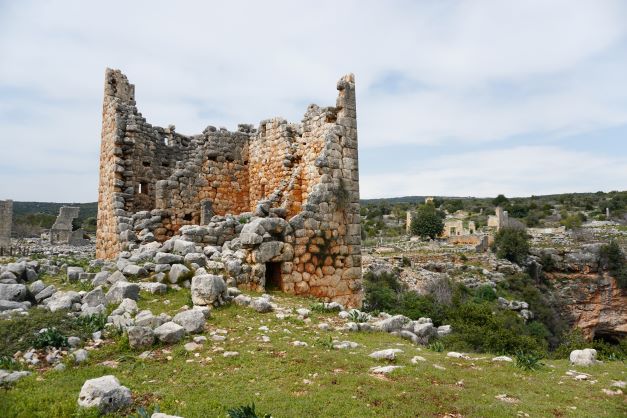 Kanlidivane tower