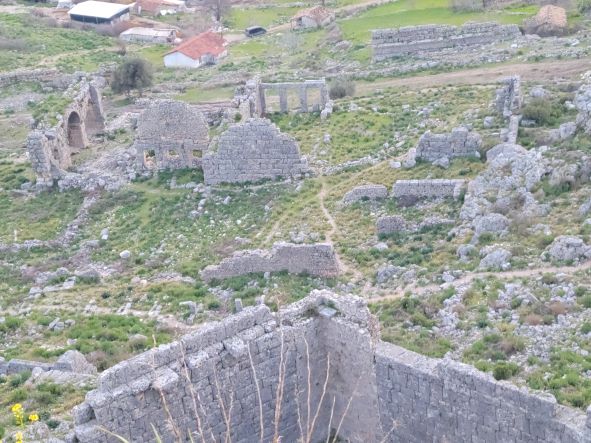 Looking down on the Ruins of Sillyon