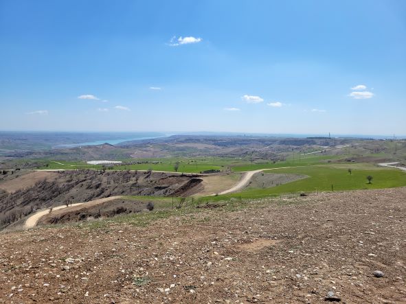 view looking out from Karakuş Tumulus